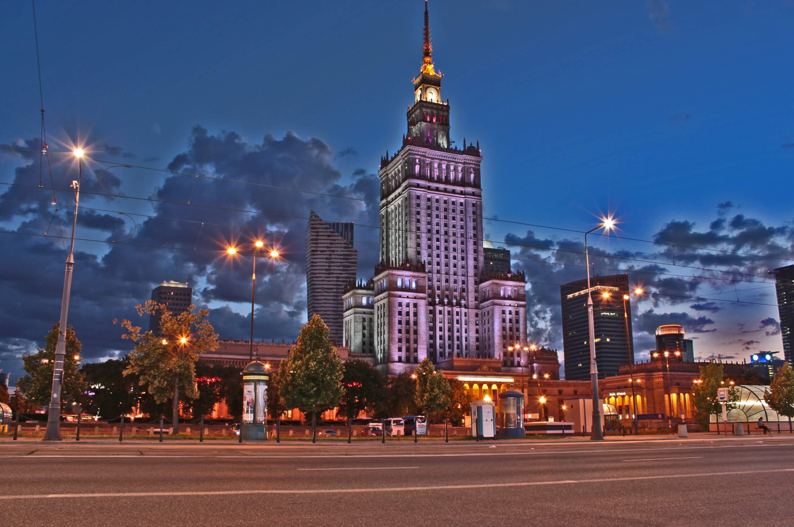 palace_of_culture_and_science_nightshot